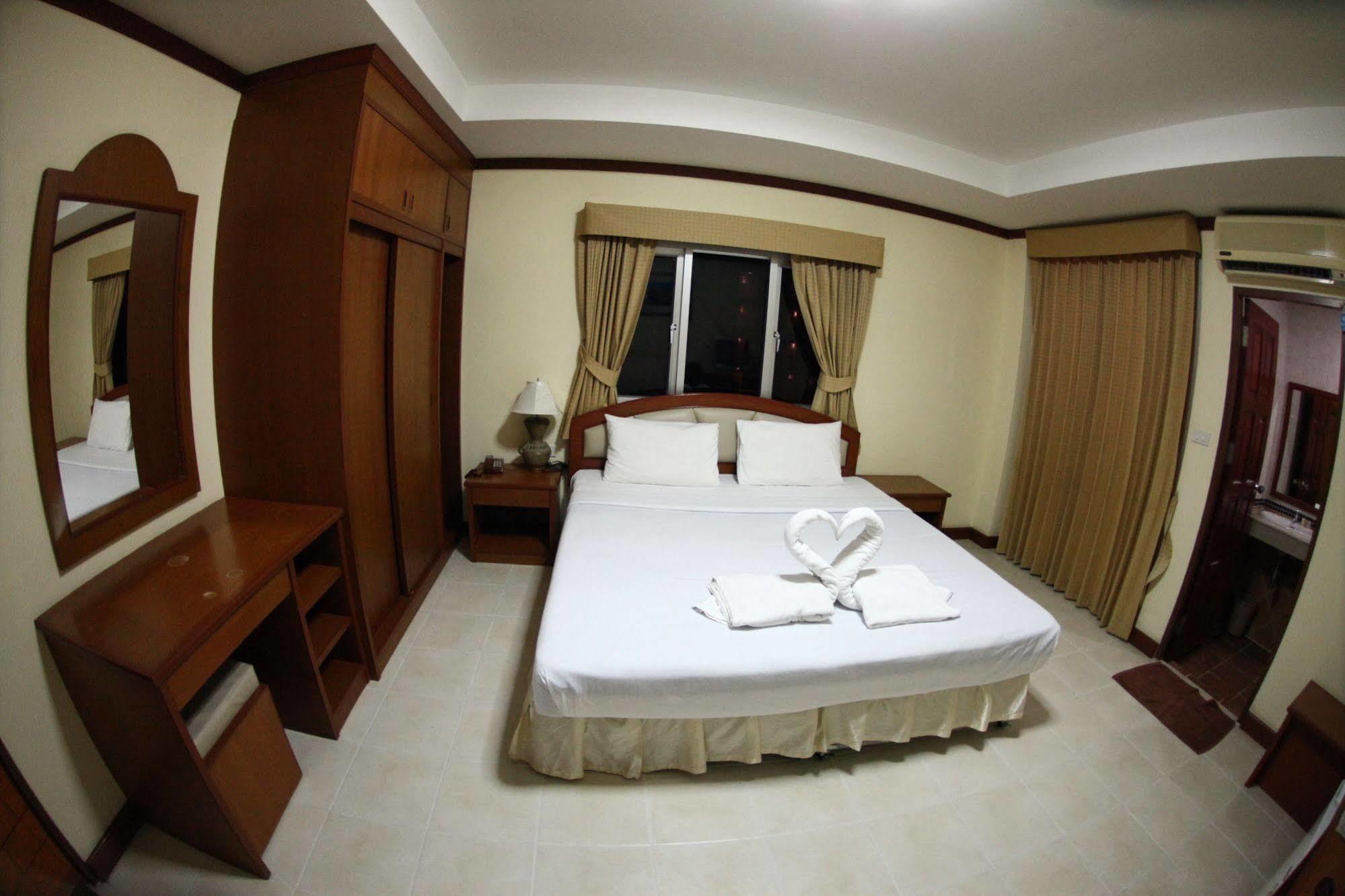 Priew Wan Guesthouse Patong Exterior photo